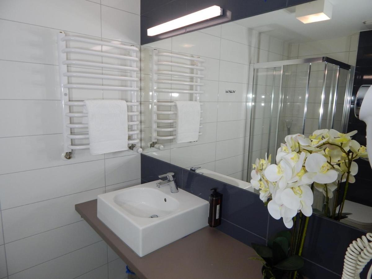 Agat Apartament Czarna Gora 西恩纳 外观 照片