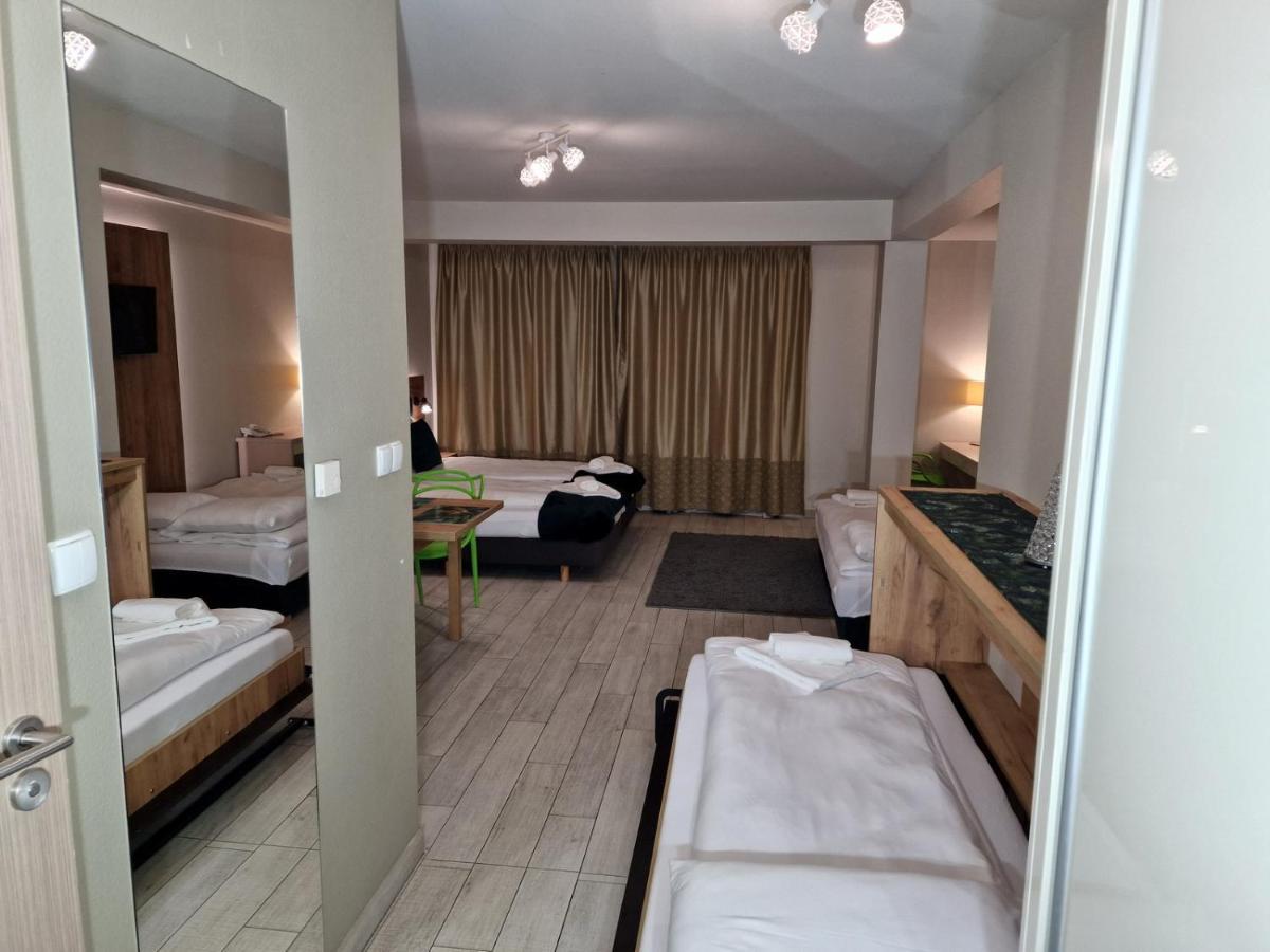 Agat Apartament Czarna Gora 西恩纳 外观 照片